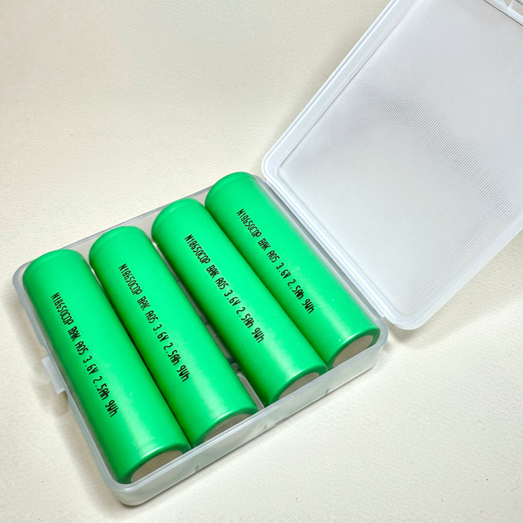 4x BAK 18650 2600mAh 3.7V Li-ion Batteries with Clear Plastic Case – New