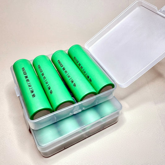 8x BAK 18650 2600mAh 3.7V Li-ion Batteries with Clear Plastic Case – New